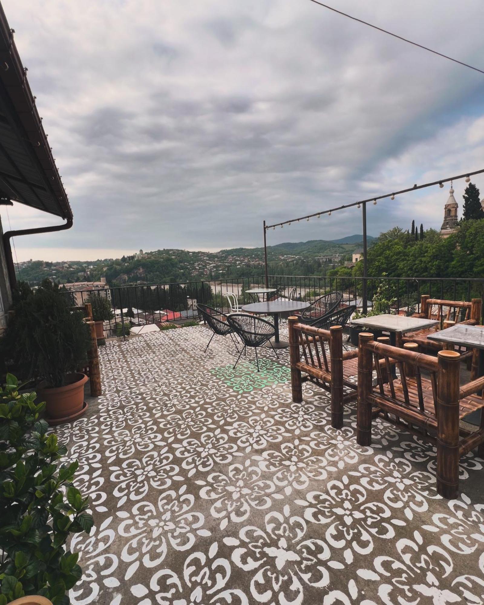 Green Flower Hotel Kutaisi Exterior foto